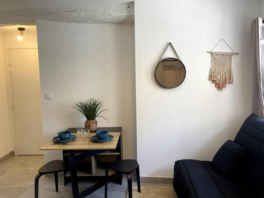 Petit Cocon Douillet Climatise Pour 2 Pers La Crau Exterior foto